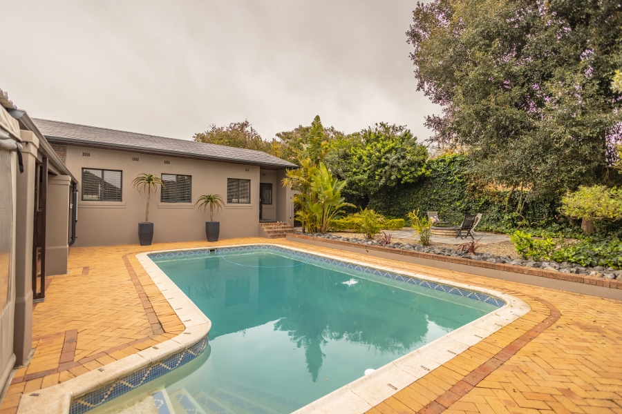 4 Bedroom Property for Sale in Durbanville Hills Western Cape